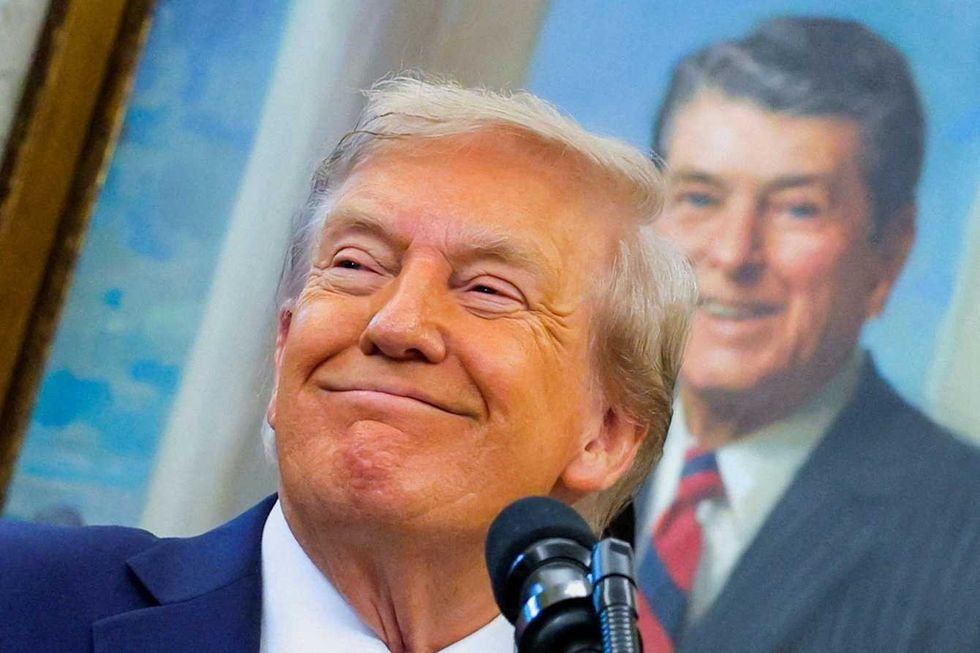 'Dear God': Trump’s 'patriotic' AI slop art exhibit goes down in flames